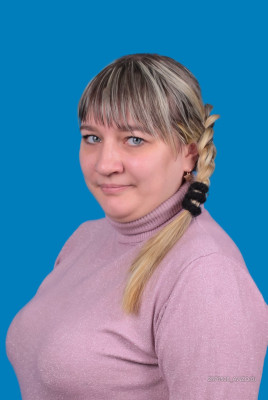 Воспитатель Комаровских Анна Сергеевна Воспитатель Комаровских Анна Сергеевна
